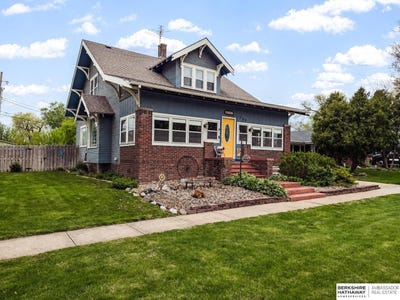 /international/us/205-s-2nd-street-cedar-bluffs-ne-110108874149/