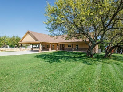 /international/us/10251-cliff-drive-brownwood-tx-110106989850/