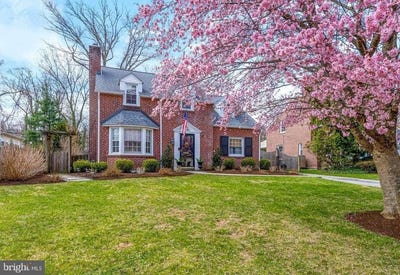 /international/us/526-w-beechtree-lane-wayne-pa-110107319352/