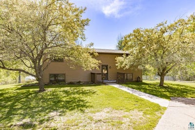 /international/us/4239-s-lyman-lake-rd-south-range-wi-110108549982/