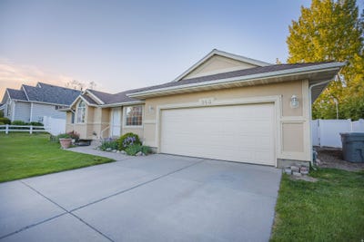 /international/us/940-w-550-n-pleasant-grove-ut-110107841696/