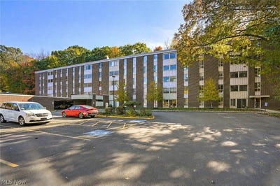 /international/us/3068-kent-road-stow-oh-110108533200/