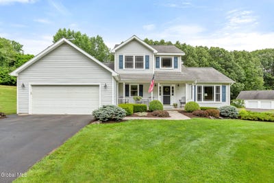 /international/us/79-cameron-road-north-greenbush-ny-110100917490/