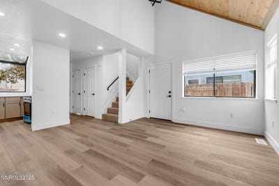 /international/us/2510-betsy-street-sparks-nv-110100078359/