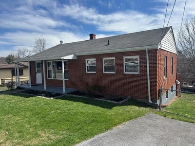 /international/us/203-edwards-princeton-wv-110106580778/