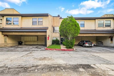 /international/us/6100-woodlake-parkway-san-antonio-tx-110108335719/
