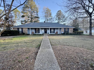 /international/us/1302-sandlewood-hattiesburg-ms-110105868385/