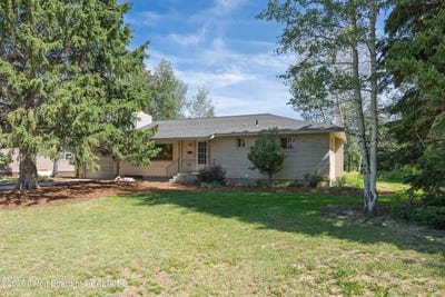 /international/us/267-e-fremont-avenue-driggs-id-110108879436/