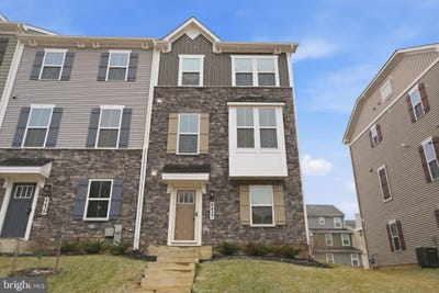 /international/us/8437-hamlin-street-lanham-md-110106177607/