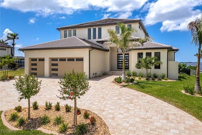 /international/us/1024-dolphin-drive-cape-coral-fl-110101321049/?lang=en
