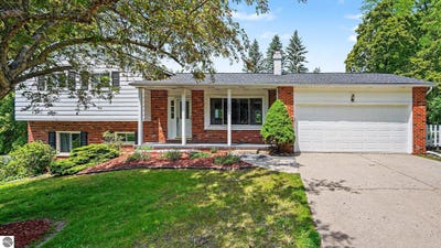 /international/us/1012-highland-street-mt-pleasant-mi-110108354662/