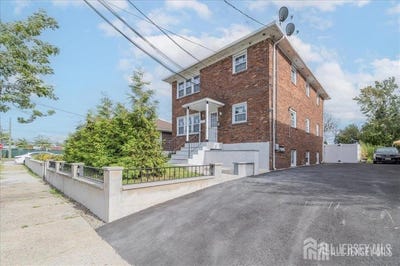 /international/us/54-bergen-street-carteret-nj-110106930668/