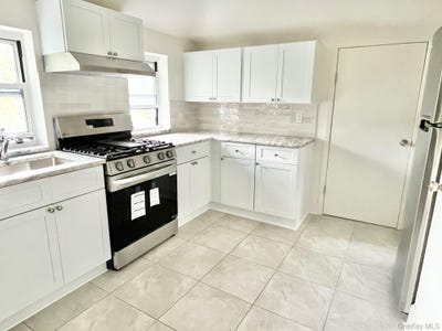 /international/us/5-winans-street-larchmont-ny-110108636345/