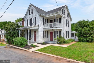/international/us/990-maple-street-lititz-pa-110109083622/