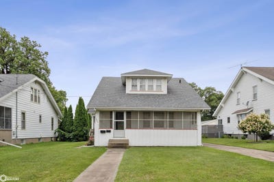 /international/us/1823-sunnyside-avenue-burlington-ia-110100777575/