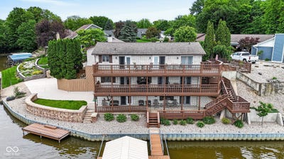 /international/us/709-shoreline-drive-cicero-in-110108346569/