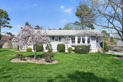 /international/us/19-seaside-avenue-palermo-nj-110107465790/