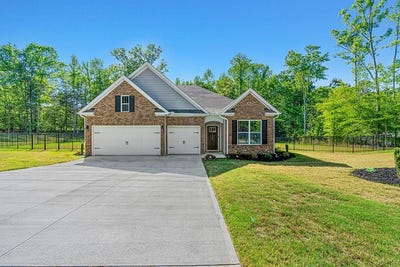 /international/us/1206-hunters-creek-blvd-greenwood-sc-110107463454/