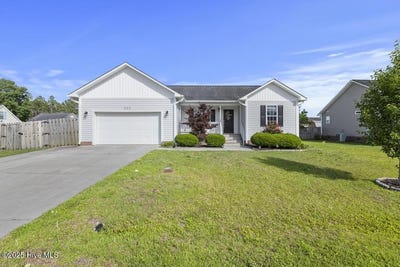 /international/us/301-pine-ridge-lane-holly-ridge-nc-110108477613/