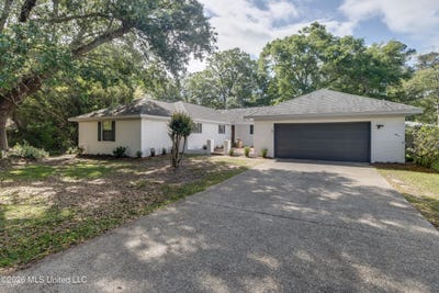 /international/us/7-keyser-lane-gulfport-ms-110107441031/