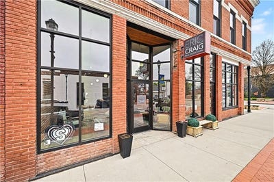 /international/us/104-s-bridge-street-smithville-mo-110107987915/