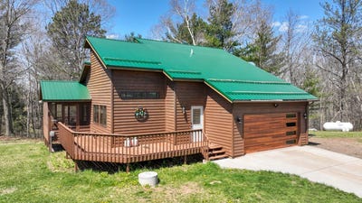 /international/us/762-27-7-8-street-chetek-wi-110106301801/