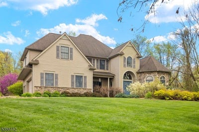 /international/us/2-sutton-ct-hardyston-twp-nj-110100308610/