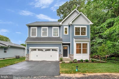 /international/us/4908-olive-street-shady-side-md-110104290896/