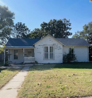 /international/us/319-n-8th-st-sterling-ks-110108031657/