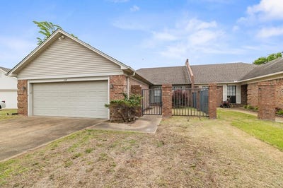/international/us/109-n-stonebridge-cove-west-memphis-ar-110107603631/