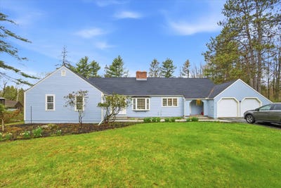 /international/us/42-blueberry-lane-peterborough-nh-110108171384/