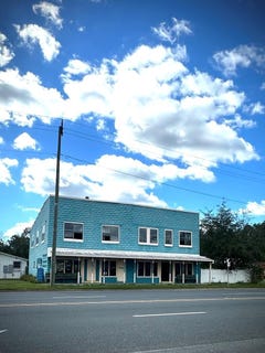 /international/us/204-suwannee-ave-branford-fl-110105254869/