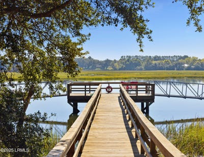 /international/us/120-bull-point-drive-seabrook-sc-110100301094/
