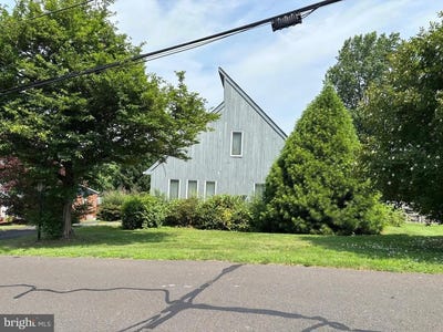 /international/us/2480-dale-road-huntingdon-valley-pa-110100729778/