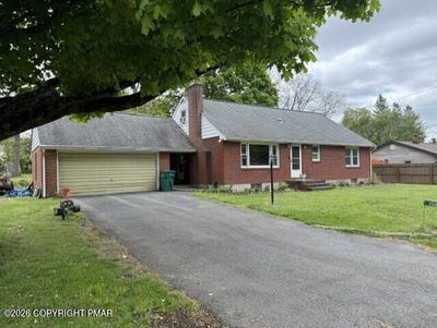 /international/us/307-e-broad-street-east-stroudsburg-pa-110108097846/