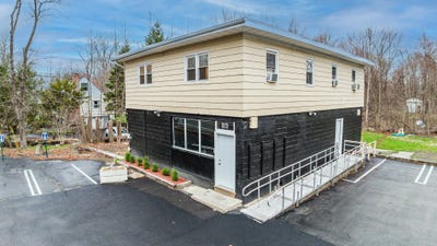 /international/us/650-route-211-w-middletown-ny-110097247876/