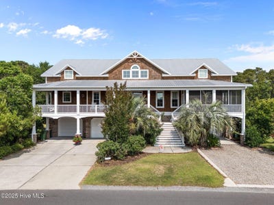 /international/us/745-settlers-lane-kure-beach-nc-110100148764/