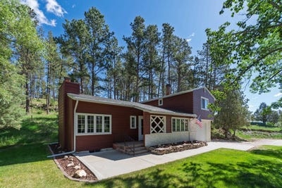 /international/us/241-n-4th-street-custer-sd-110108915694/