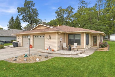 /international/us/705-b-arcadia-court-kendallville-in-110120509160/