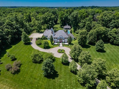 /international/us/7138-e-tanglewood-road-roanoke-in-110107037993/