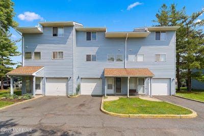 /international/us/190-spruce-street-long-branch-nj-110108437714/