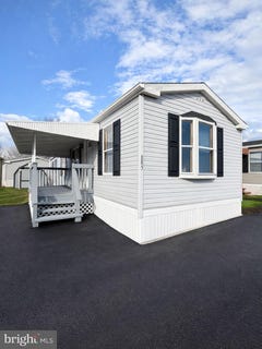/international/us/885-buttonwood-avenue-spring-city-pa-110106125841/