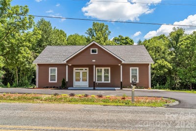 /international/us/2162-watson-road-lenoir-nc-110107880325/