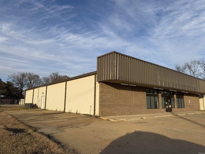 /international/us/801-hwy-165-dumas-ar-110104999422/