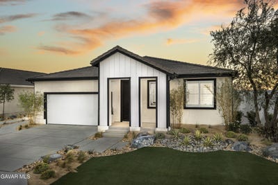/international/us/1558-e-holguin-street-lancaster-ca-110110343917/