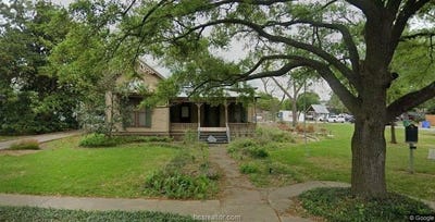 /international/us/1303-pecan-street-bastrop-tx-110108489687/