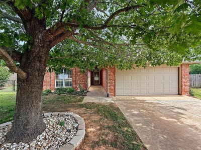 /international/us/398-ne-9th-place-newcastle-ok-110107871023/