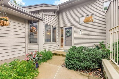/international/us/16413-ellerdale-lane-eden-prairie-mn-110101141047/