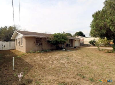 /international/us/1603-1st-street-zapata-tx-110101047795/