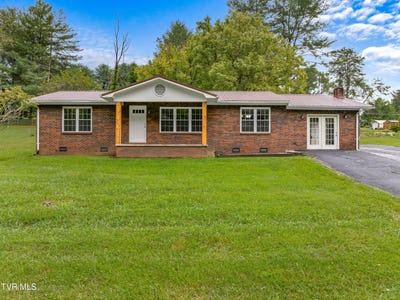 /international/us/179-jay-drive-tazewell-tn-110097684101/